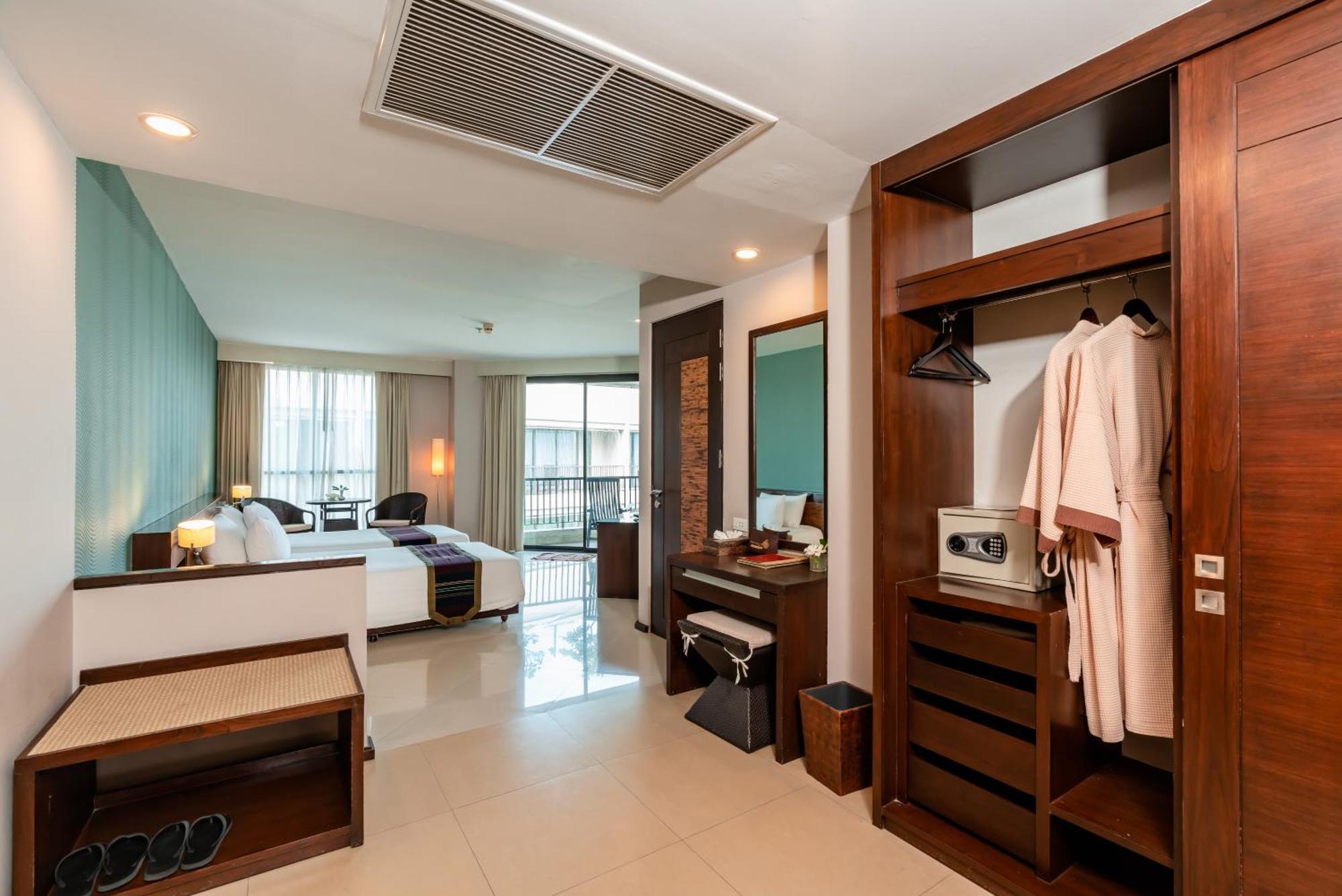 Tara Mantra Cha-Am Resort Exterior photo